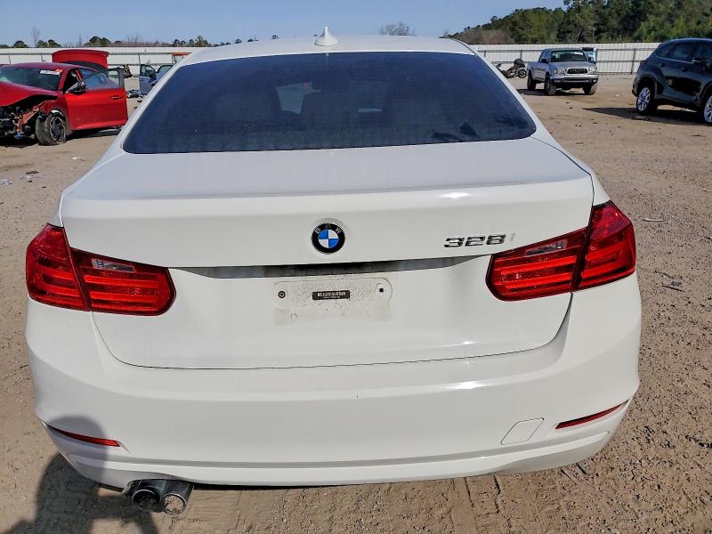 Photo 6 from auction – 2013 BMW 328 with VIN WBA3A5C50DF357080