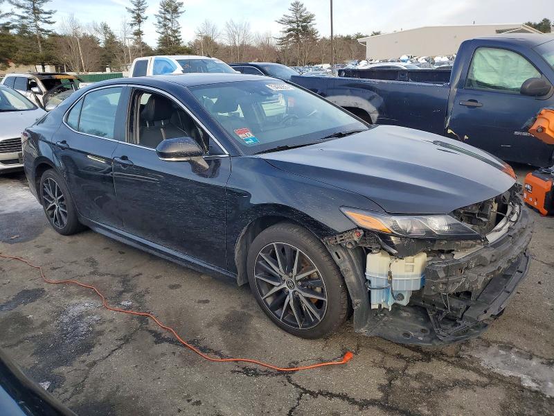 Photo 4 from auction – 2022 TOYOTA CAMRY SE with VIN 4T1G11BK0NU067399
