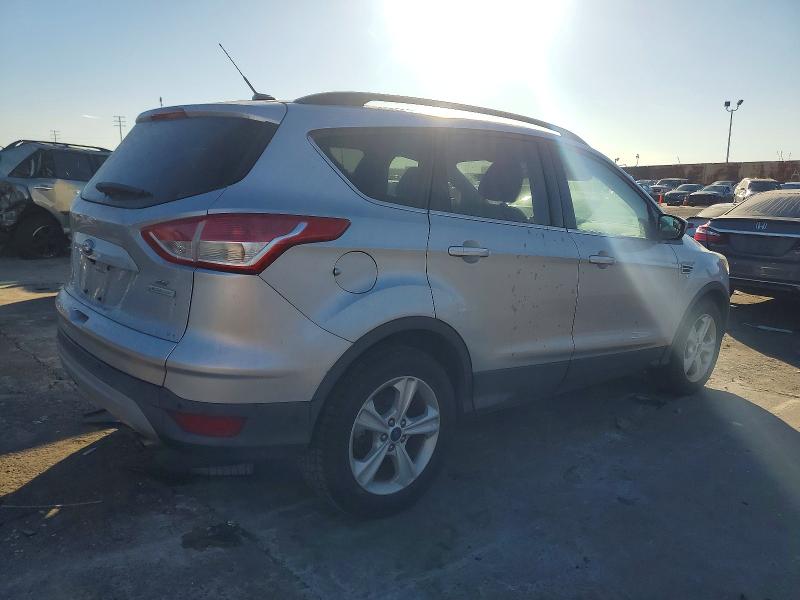 Photo 3 from auction – 2016 FORD ESCAPE SE with VIN 1FMCU0G93GUA11840