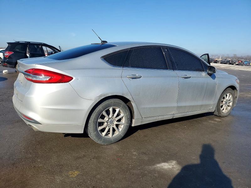 Photo 3 from auction – 2017 FORD FUSION S with VIN 3FA6P0G73HR202146