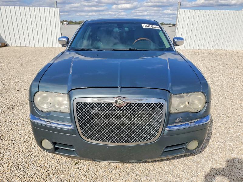 Photo 5 from auction – 2005 CHRYSLER 300 C with VIN 2C3JA63H45H133311