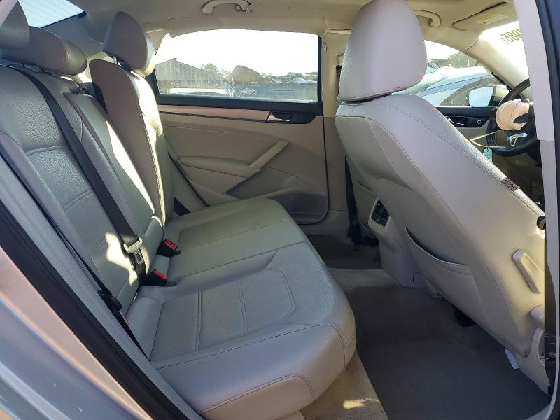 Photo 10 from auction – 2014 VOLKSWAGEN PASSAT with VIN 1VWBT7A32EC058213