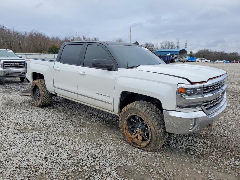 Photo 4 from auction – 2018 CHEVROLET SILVERADO with VIN 3GCUKSEC8JG338236