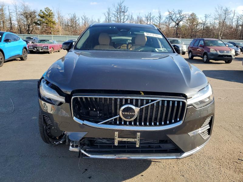 Photo 5 from auction – 2023 VOLVO XC60 with VIN YV4H60DA4P1392065