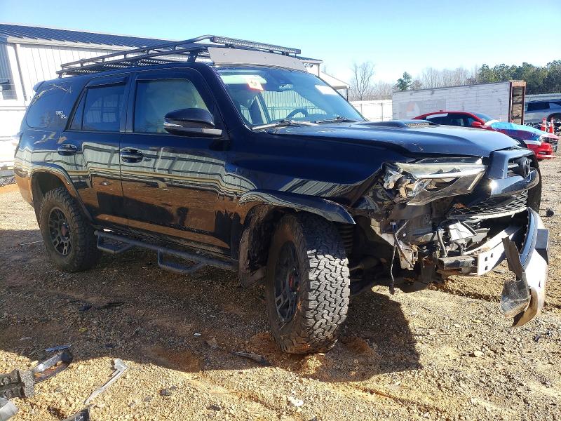 Photo 4 from auction – 2020 TOYOTA 4RUNNER SR with VIN JTEBU5JR4L5742928