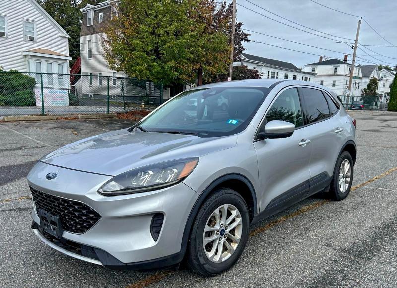 Photo 2 from auction – 2020 FORD ESCAPE SE with VIN 1FMCU9G69LUA43728