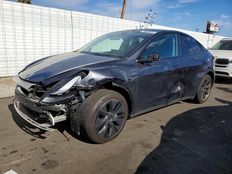 TESLA MODEL Y 2025 con VIN 7SAYGDED7SF314012 - Foto de la subasta
