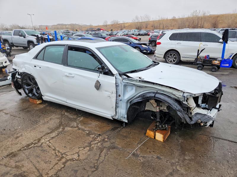 Photo 4 from auction – 2023 CHRYSLER 300 with VIN 2C3CCABG2PH537807
