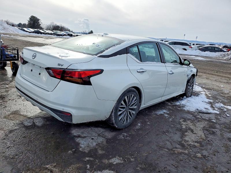 Photo 3 from auction – 2024 NISSAN ALTIMA with VIN 1N4BL4DV8RN307564