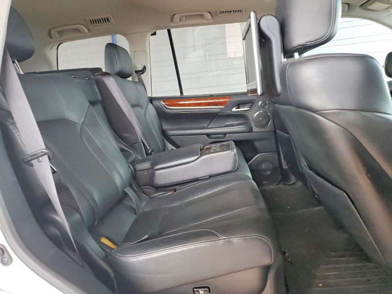 Photo 11 from auction – 2017 LEXUS LX 570 with VIN JTJHY7AX4H4243831