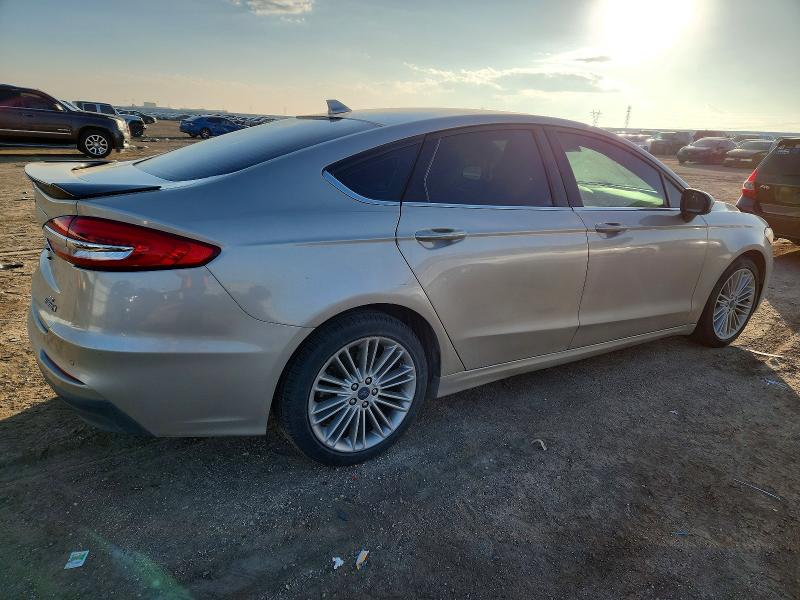 Photo 3 from auction – 2019 FORD FUSION with VIN 3FA6P0LUXKR208822