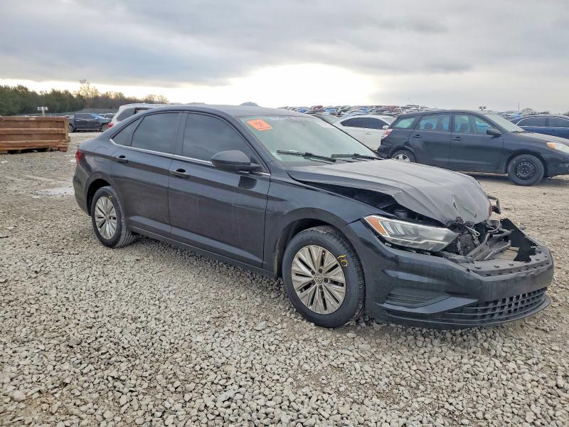 Photo 4 from auction – 2019 VOLKSWAGEN JETTA with VIN 3VWCB7BU8KM256853