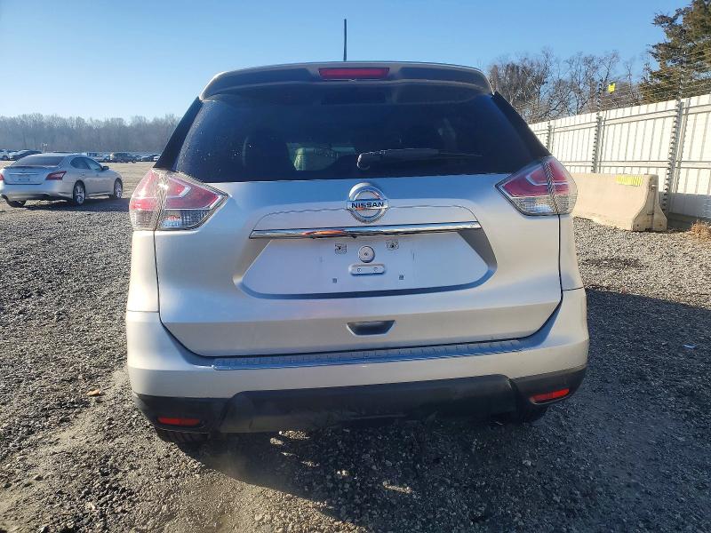 Photo 6 from auction – 2015 NISSAN ROGUE S with VIN 5N1AT2MV2FC889237