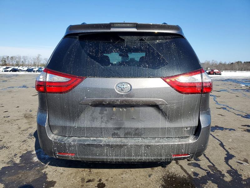 Photo 6 from auction – 2018 TOYOTA SIENNA LE with VIN 5TDKZ3DC9JS921927