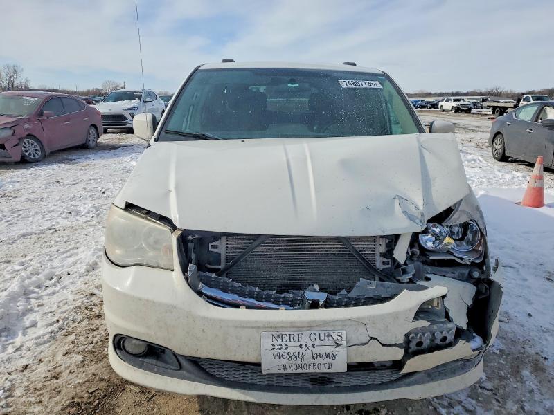 Photo 5 from auction – 2011 DODGE GRAND CARA with VIN 2D4RN5DG8BR662143