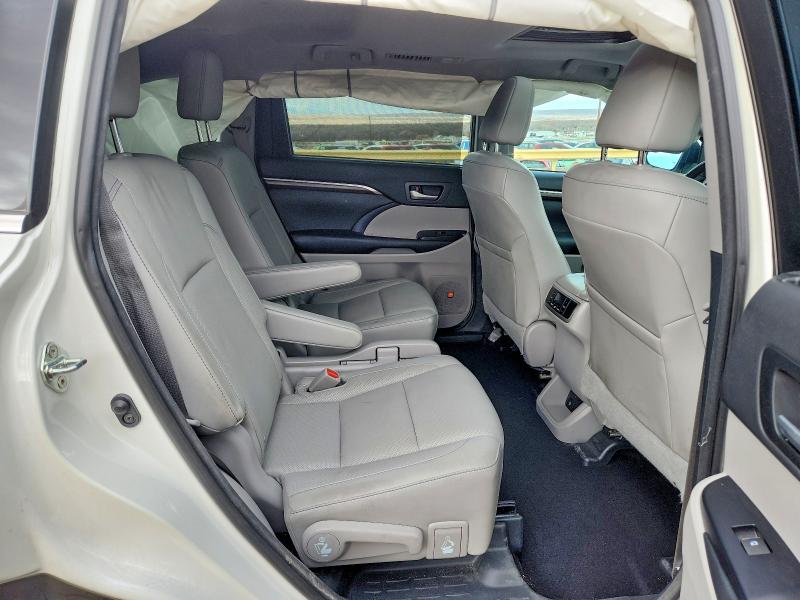Photo 10 from auction – 2015 TOYOTA HIGHLANDER with VIN 5TDYKRFH6FS099394