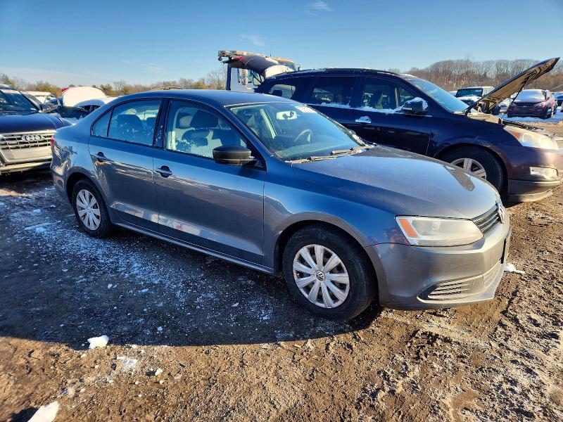 Photo 4 from auction – 2013 VOLKSWAGEN JETTA BASE with VIN 3VW2K7AJ8DM309315