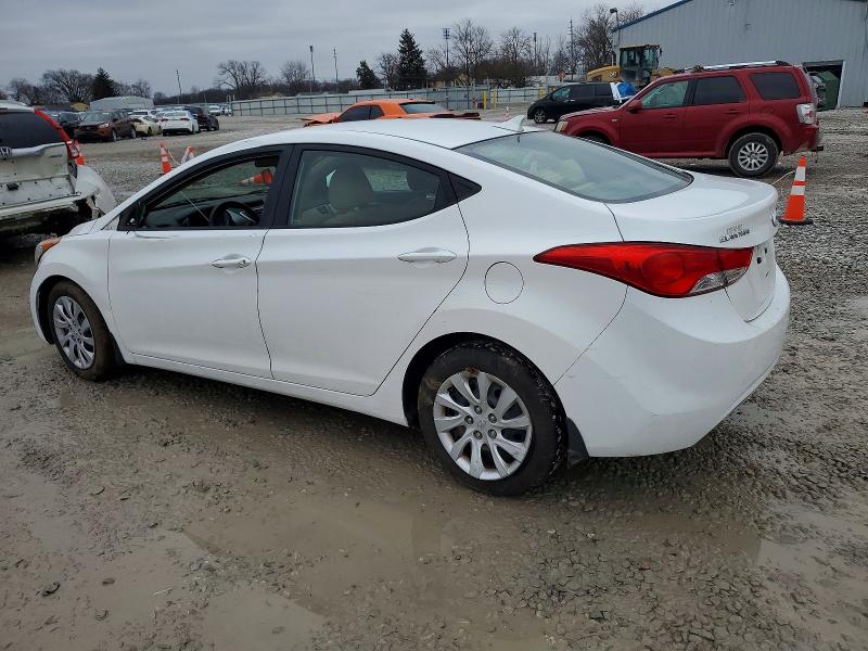 Photo 2 from auction – 2012 HYUNDAI ELANTRA GL with VIN 5NPDH4AE1CH137774