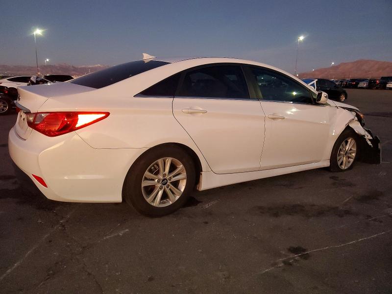 Photo 3 from auction – 2014 HYUNDAI SONATA with VIN 5NPEB4AC3EH927780