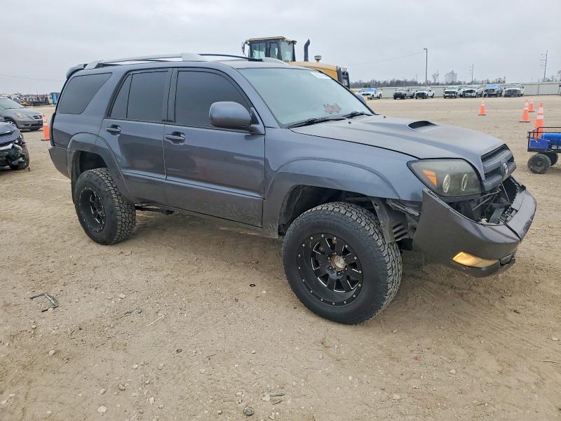 Photo 4 from auction – 2005 TOYOTA 4RUNNER SR with VIN JTEZT14R558005793
