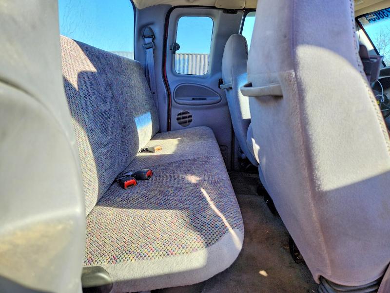 Photo 10 from auction – 2000 DODGE RAM 2500 with VIN 3B7KF23ZXYG112079