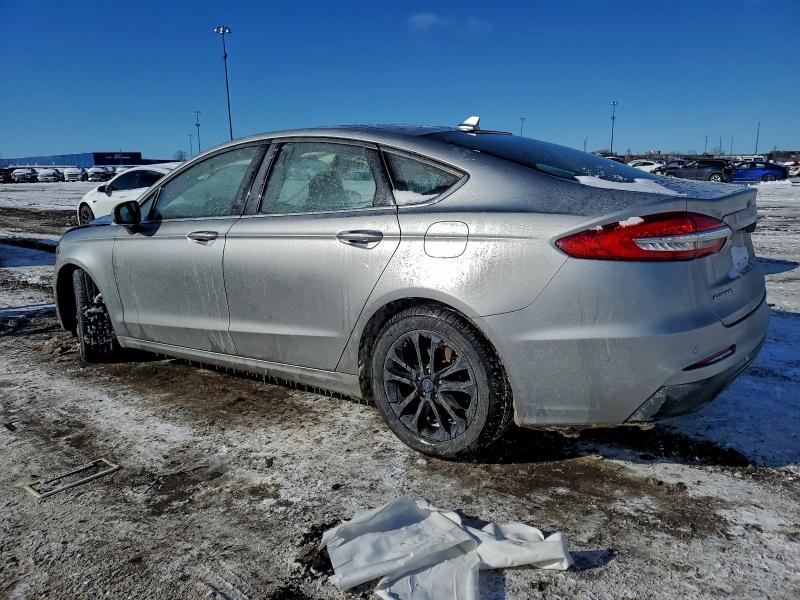 Photo 2 from auction – 2020 FORD FUSION with VIN 3FA6P0HDXLR166257