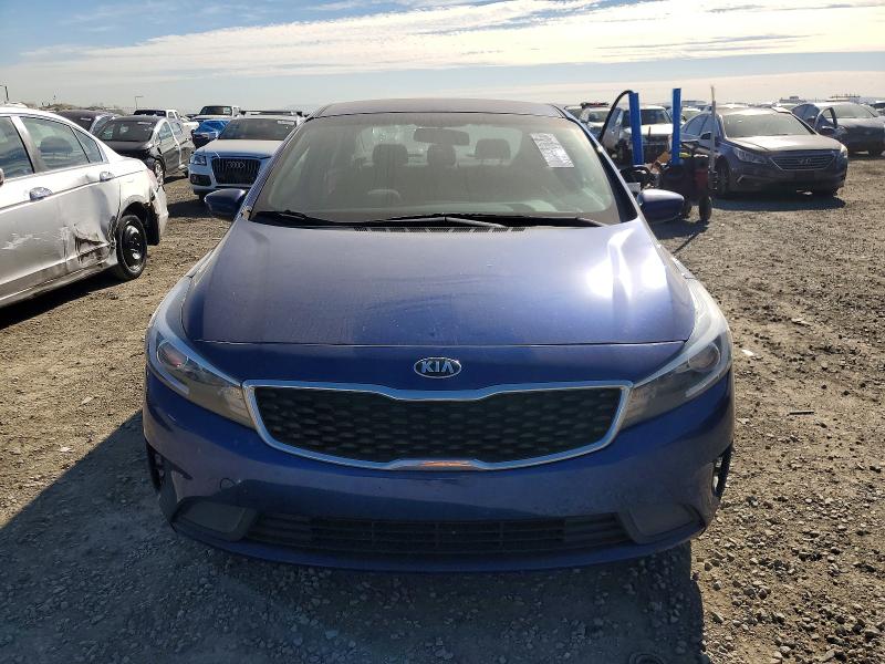 Photo 5 from auction – 2018 KIA FORTE LX with VIN 3KPFK4A78JE213911