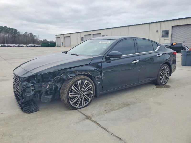 NISS ALTIMA 2023 with VIN 1N4BL4EVXPN321056 - Photo from auction