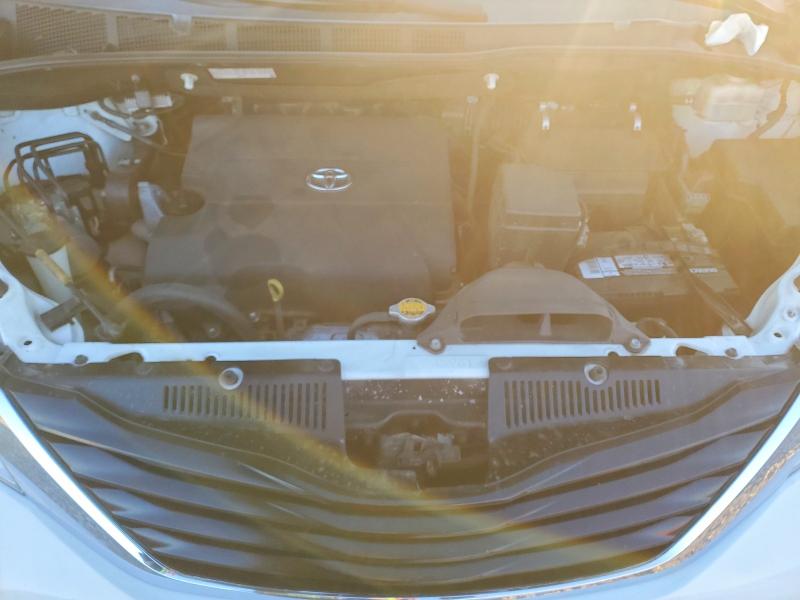 Photo 12 from auction – 2013 TOYOTA SIENNA LE with VIN 5TDKK3DC7DS342542