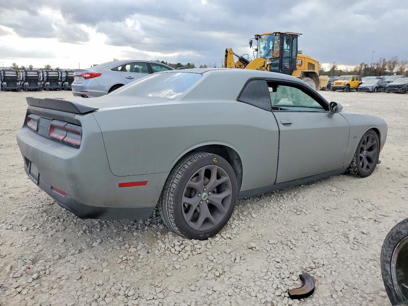 Photo 3 from auction – 2019 DODGE CHALLENGER with VIN 2C3CDZBT1KH551053