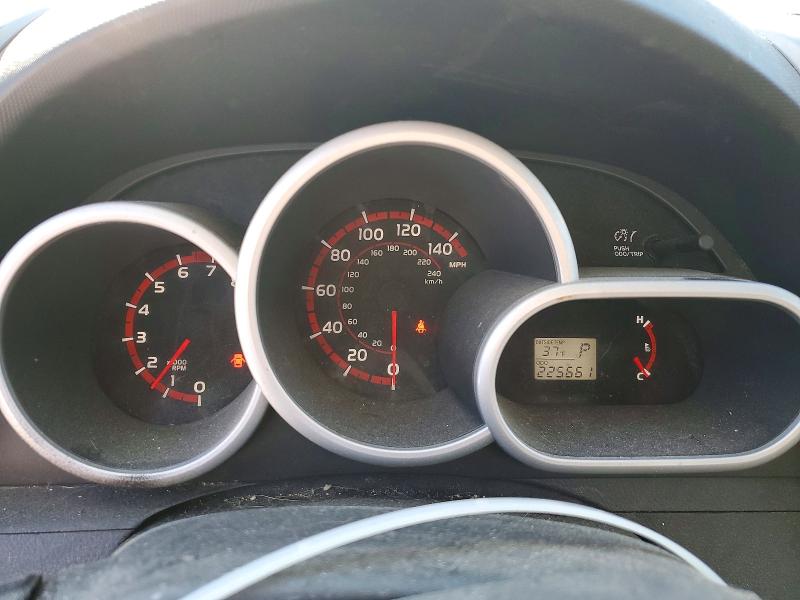 Photo 9 from auction – 2009 PONTIAC VIBE with VIN 5Y2SP67009Z431749