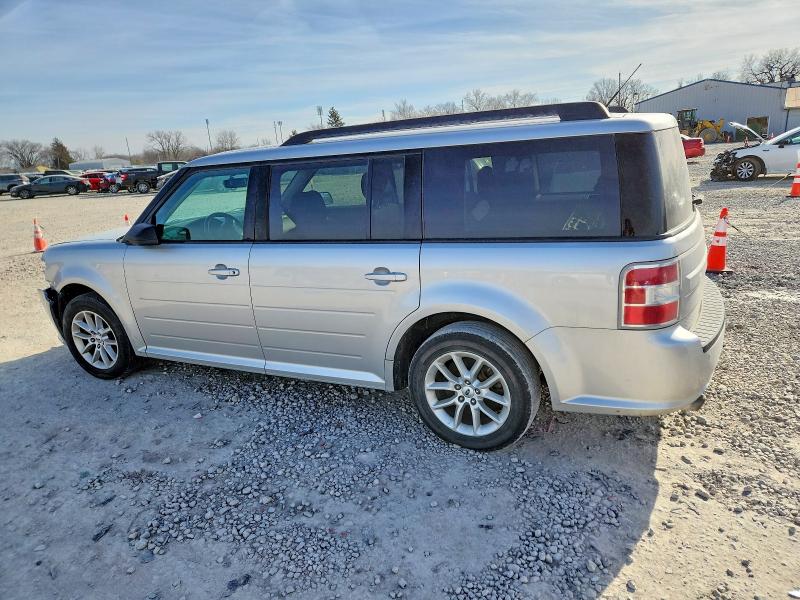 Photo 2 from auction – 2019 FORD FLEX with VIN 2FMGK5B82KBA27982