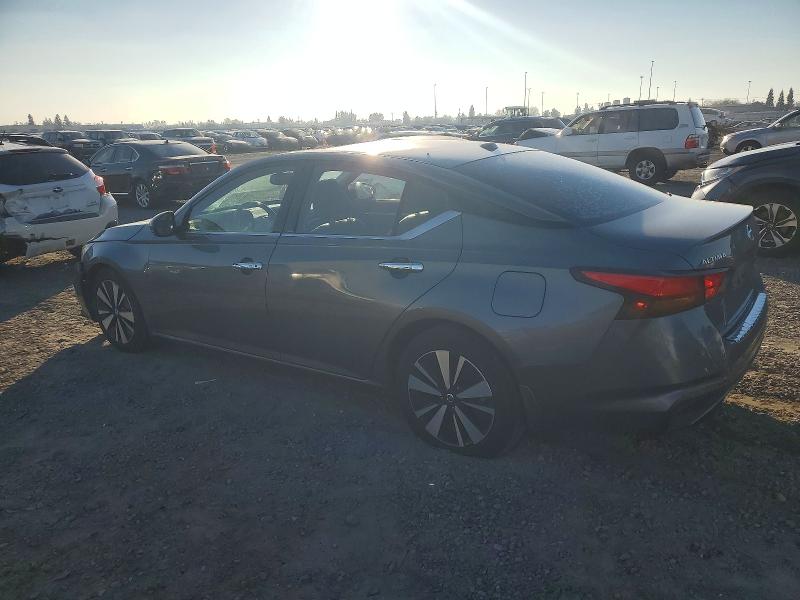 Photo 2 from auction – 2019 NISSAN ALTIMA with VIN 1N4BL4EVXKC141211