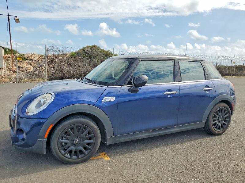 MINI COOPER S 2016 with VIN WMWXU3C59G2D29774 - Photo from auction