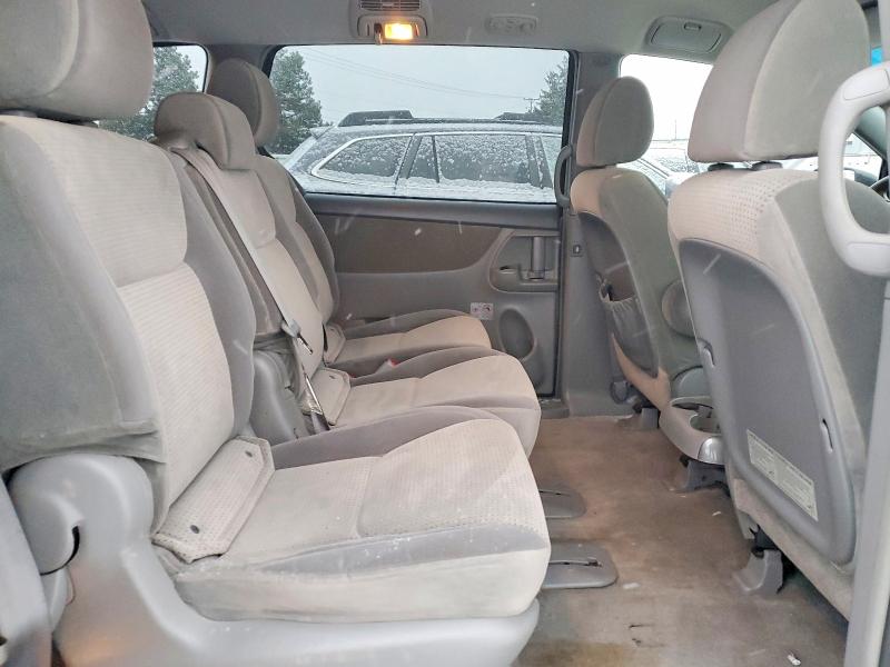 Photo 11 from auction – 2010 TOYOTA SIENNA CE with VIN 5TDKK4CC2AS337333