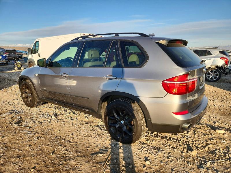 Photo 2 from auction – 2012 BMW X5 XDRIVE3 with VIN 5UXZV4C52CL748113