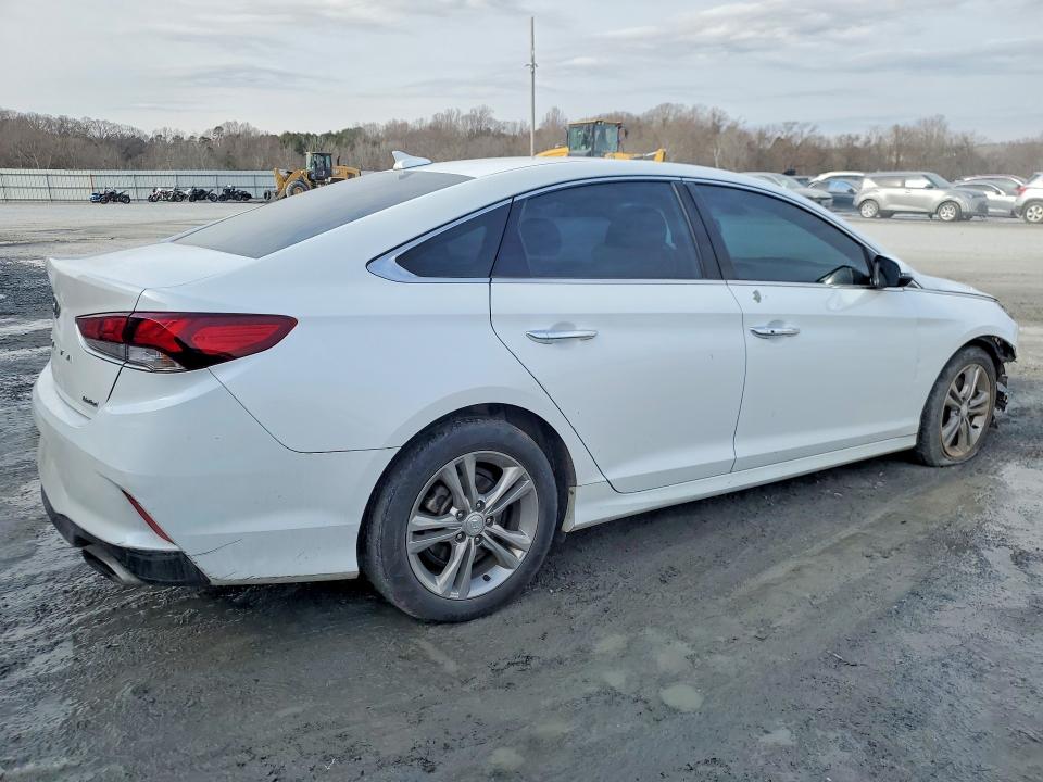 Photo 3 from auction – 2019 HYUNDAI SONATA LIM with VIN 5NPE34AF3KH821638