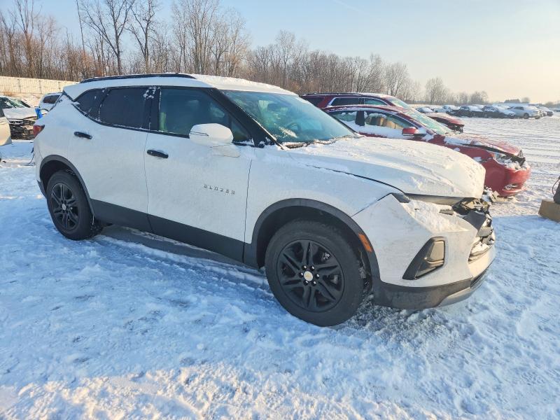 Photo 4 from auction – 2022 CHEVROLET BLAZER with VIN 3GNKBHR42NS130294