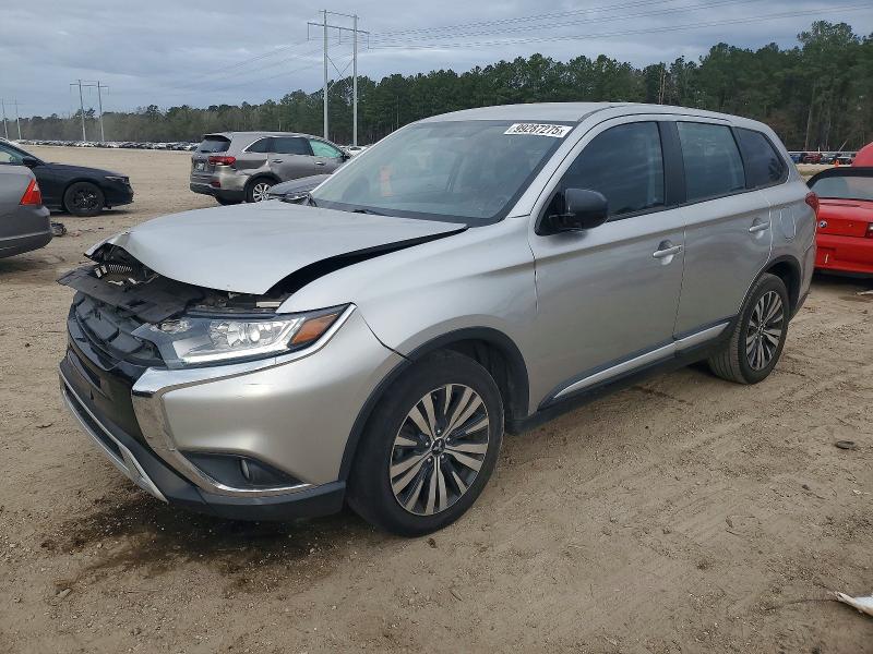 MITSUBISHI OUTLANDER 2019 with VIN JA4AD2A36KZ026107 - Photo from auction