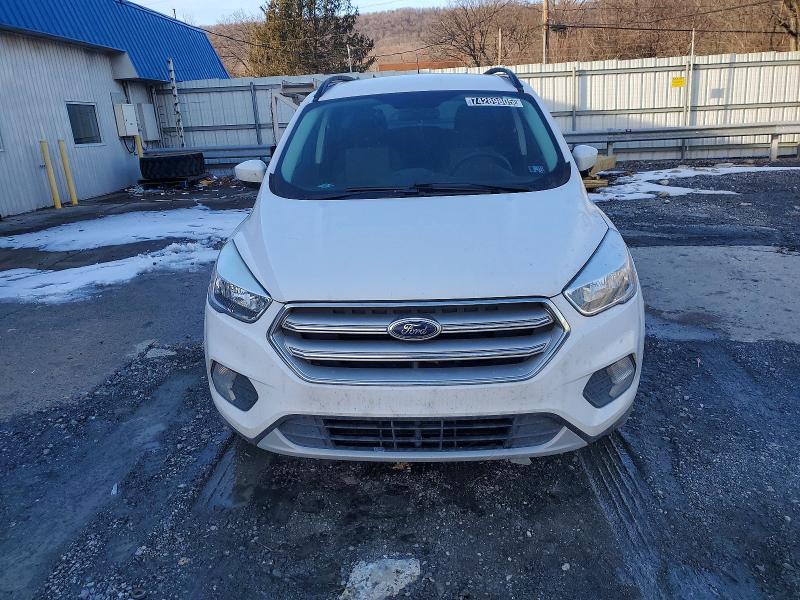 Photo 5 from auction – 2018 FORD ESCAPE SE with VIN 1FMCU9GD2JUC76961