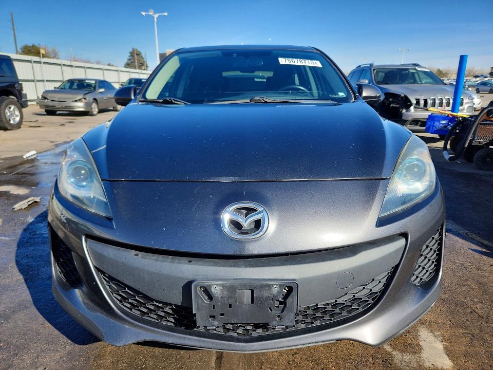 Снимка 5 от търг – 2012 MAZDA 3 I с VIN JM1BL1M78C1592940