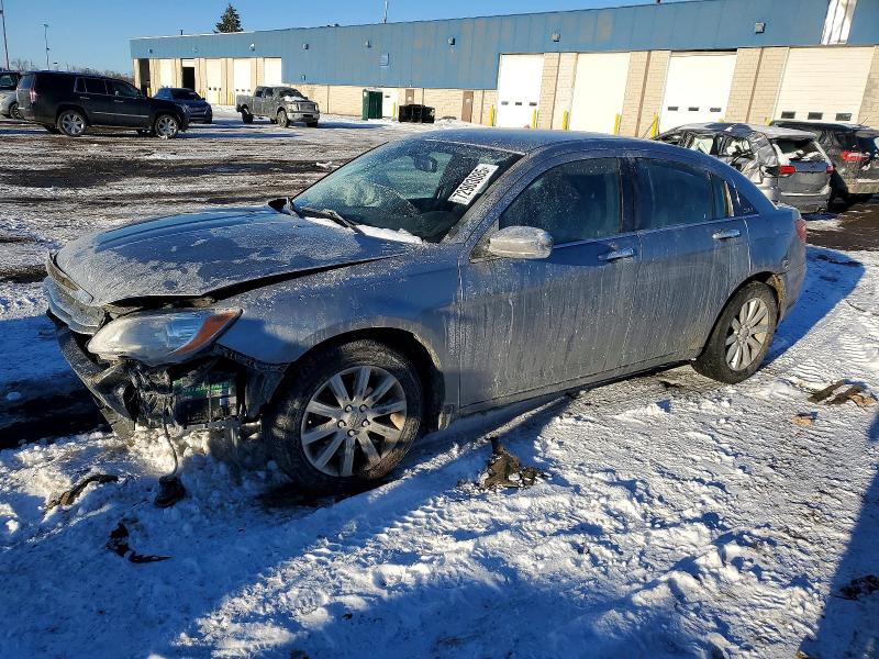 CHRYSLER 200 LIMITE 2013 with VIN 1C3CCBCG2DN559751 - Photo from auction