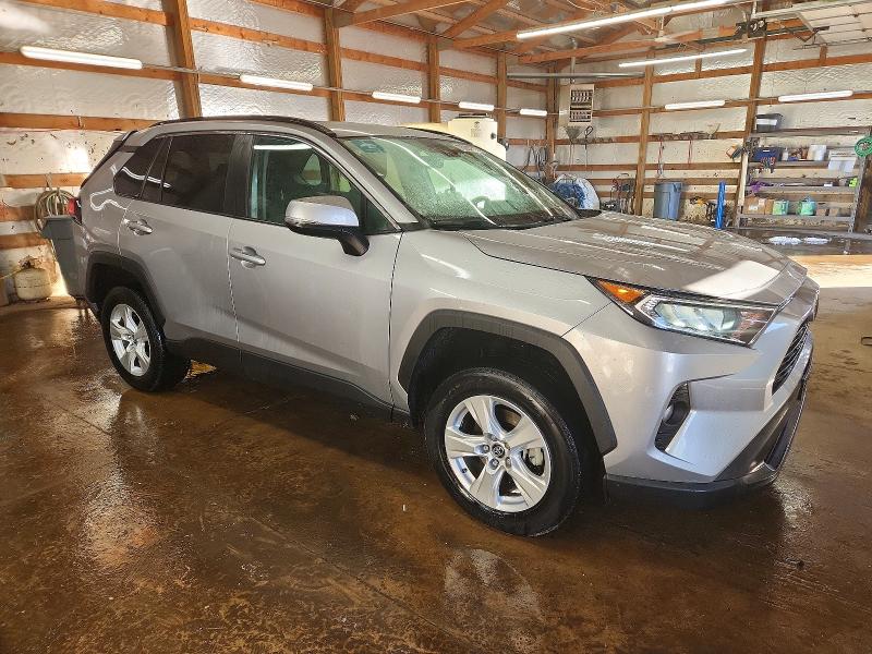 Photo 4 from auction – 2020 TOYOTA RAV4 XLE with VIN 2T3W1RFV6LC052149