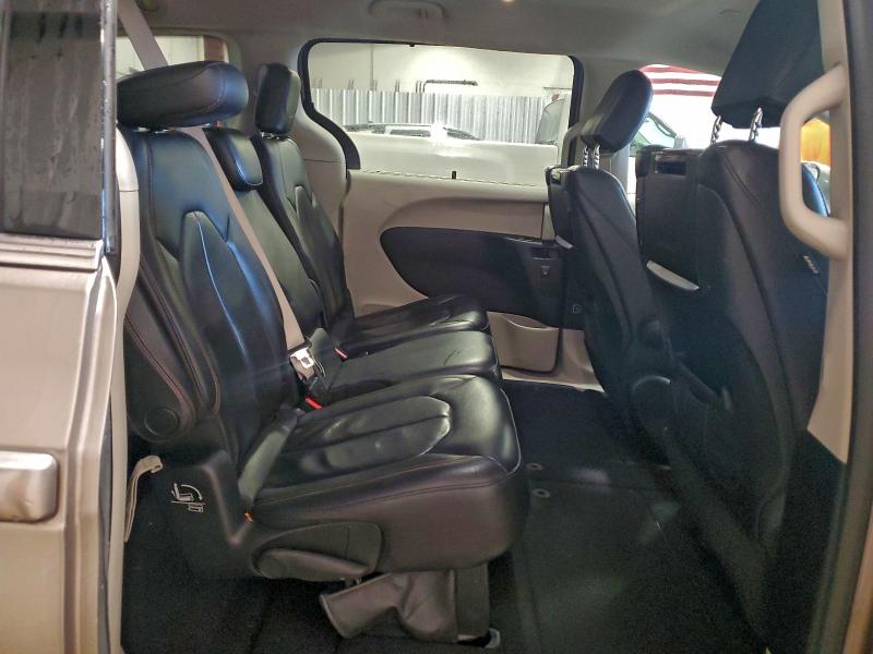 Photo 11 from auction – 2017 CHRYSLER PACIFICA T with VIN 2C4RC1EG3HR752903