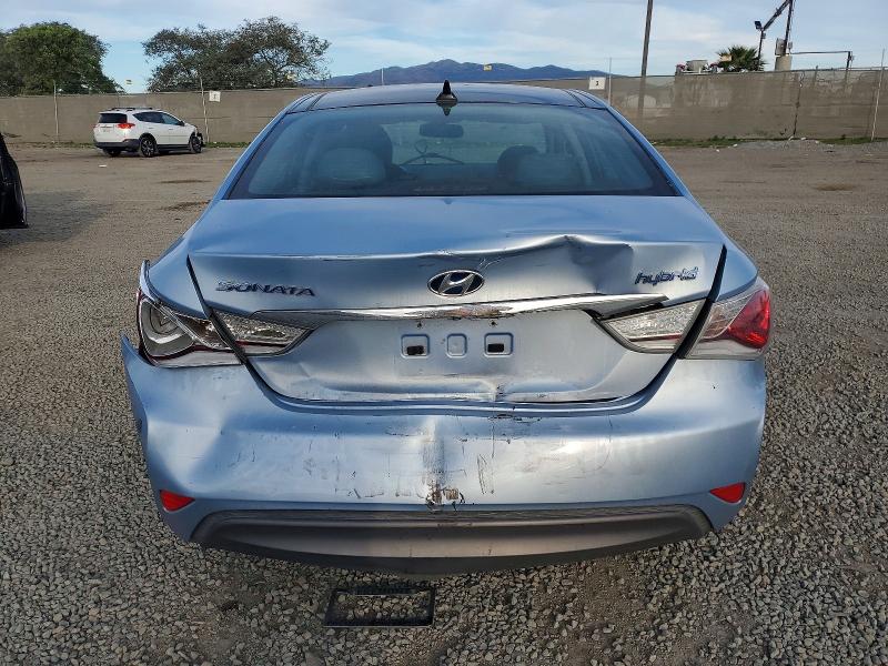Photo 6 from auction – 2011 HYUNDAI SONATA HYBRID with VIN KMHEC4A47BA010944