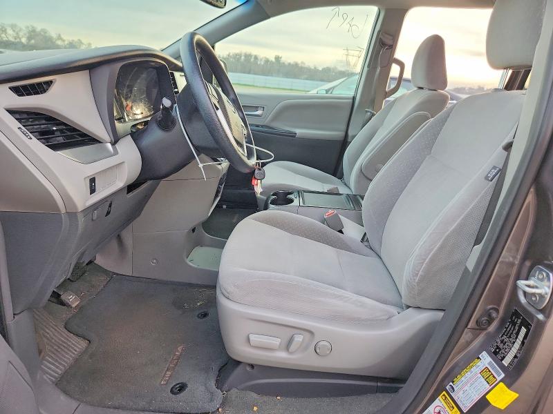Photo 7 from auction – 2016 TOYOTA SIENNA with VIN 5TDKK3DC8GS732974
