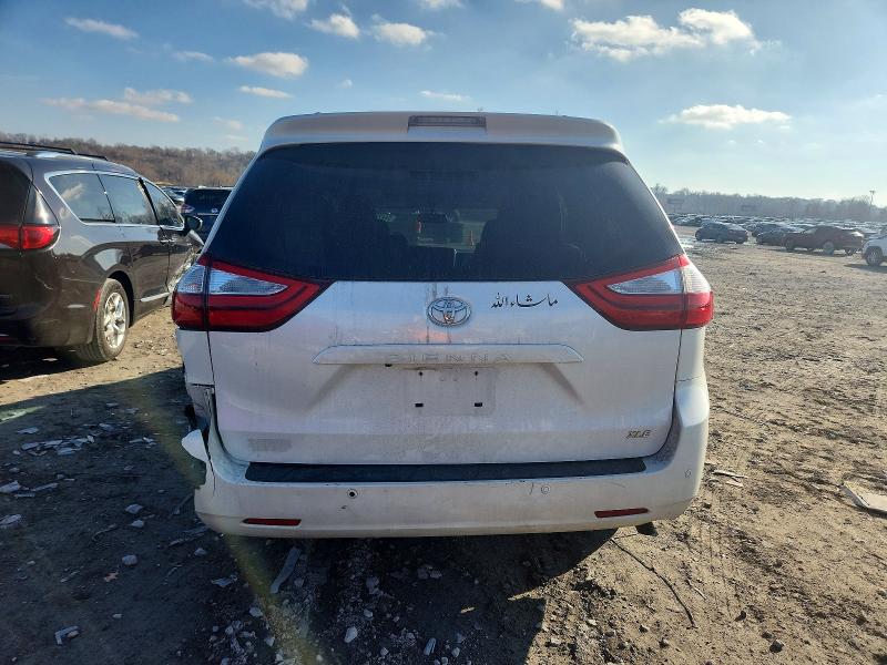 Photo 6 from auction – 2015 TOYOTA SIENNA XLE with VIN 5TDYK3DC2FS651560