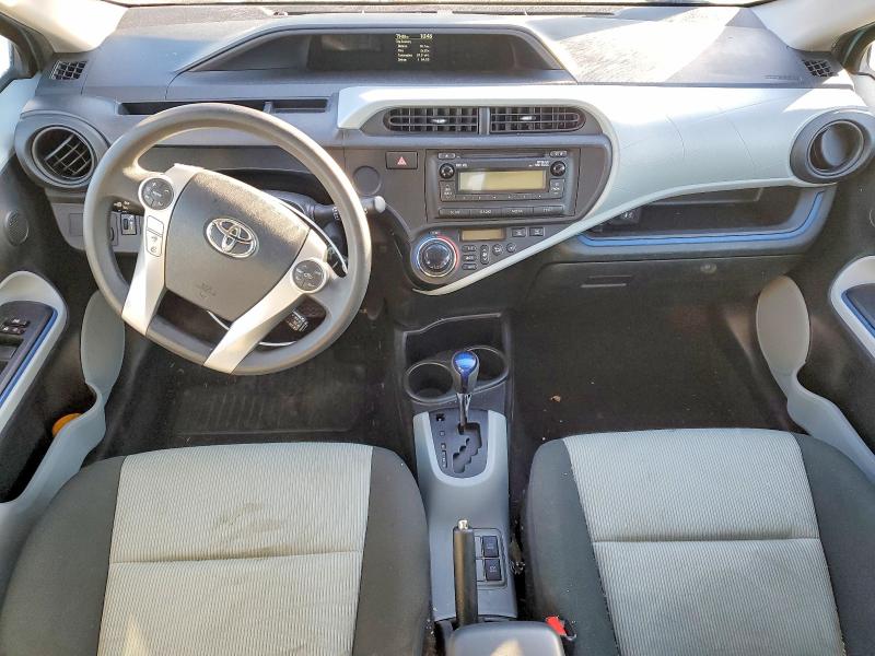 Photo 8 from auction – 2012 TOYOTA PRIUS C with VIN JTDKDTB38C1004477