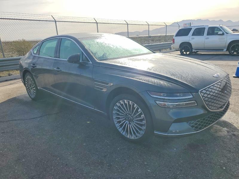 Photo 4 from auction – 2023 GENESIS G80 with VIN KMTGE4S16PU003938