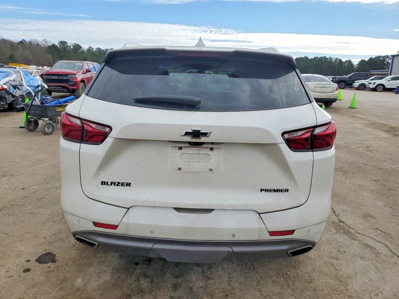 Photo 6 from auction – 2021 CHEVROLET BLAZER with VIN 3GNKBFRSXMS508525